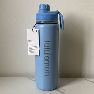 Lululemon Back to Life Sport Bottle 24oz Straw Lid Blue